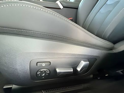 Used 2026 BMW 840i xDrive w/ M Sport Professional Package AWD/4WD image 21
