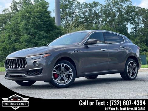 Used 2022 Maserati Levante GT image 34