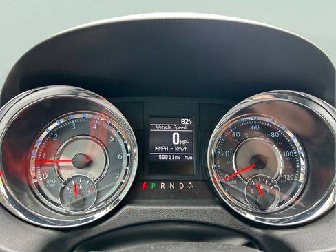 Used 2013 Dodge Grand Caravan SXT w/ UConnect Hands-Free Group FWD image 27