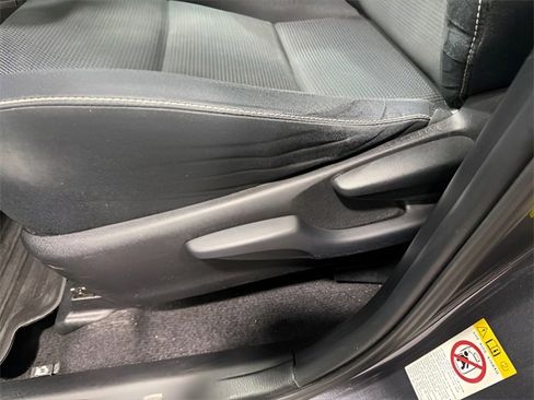 Used 2016 Toyota RAV4 XLE image 12