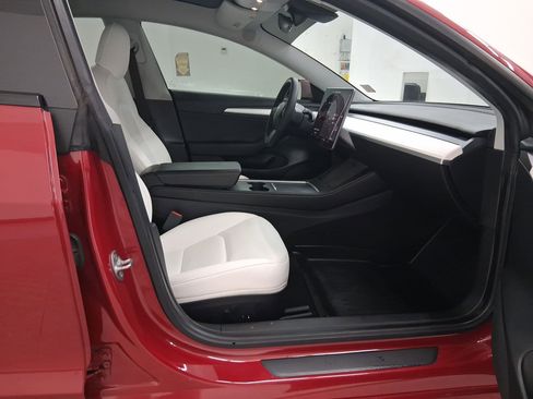 Used 2021 Tesla Model 3 Standard Range Plus image 30