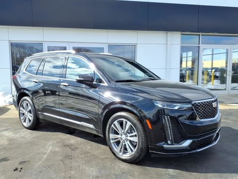 New 2025 Cadillac XT6 Premium Luxury image 1