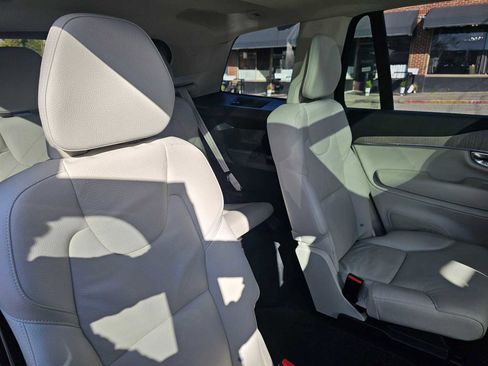Certified 2024 Volvo XC90 B6 Plus w/ Protection Package Premier image 15