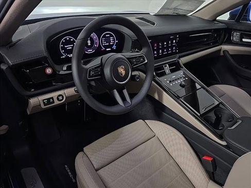 New 2025 Porsche Panamera 4 image 4