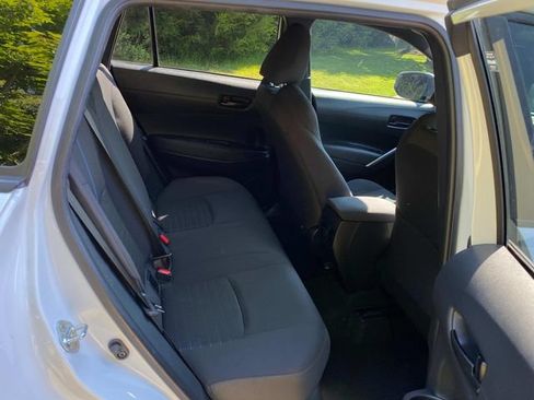 Used 2023 Toyota Corolla Cross AWD Hybrid image 32