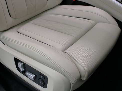 Used 2019 BMW X7 xDrive40i w/ Premium Package image 57