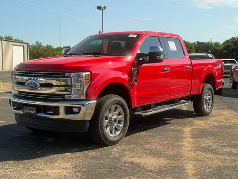 Used 2019 Ford F250 Lariat w/ Chrome Package AWD/4WD image 3