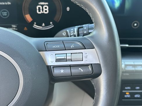 Used 2025 Hyundai Kona SEL AWD/4WD image 26