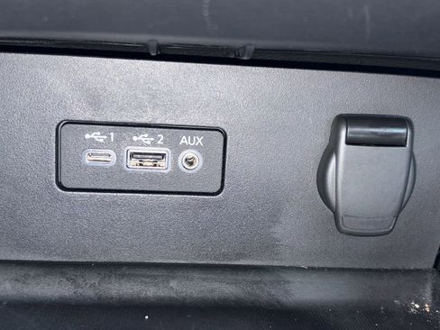 Certified 2023 Nissan Altima 2.5 SR FWD image 12