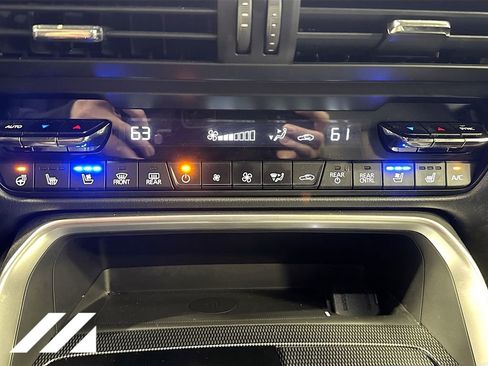 Used 2024 MAZDA CX-90 3.3 Turbo w/ Premium Plus Pkg image 18