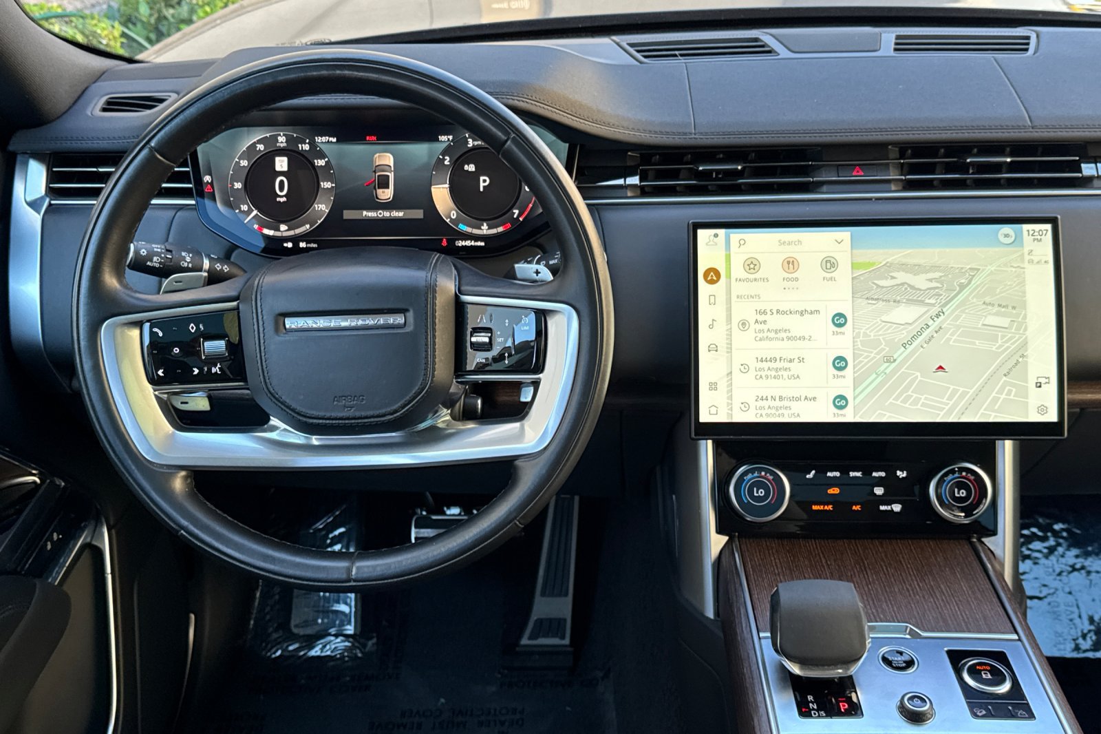Used 2023 Land Rover Range Rover SE AWD/4WD image 15