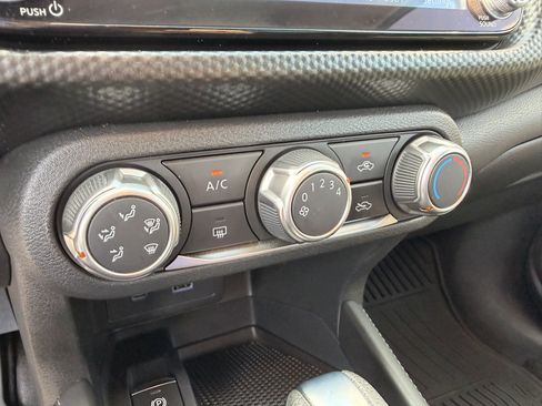 Used 2023 Nissan Kicks SV FWD image 19