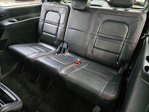 Used 2022 Lincoln Navigator Black Label image 18