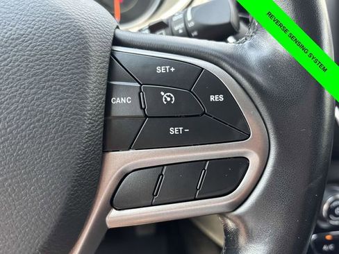 Used 2021 Jeep Cherokee Latitude Lux image 14