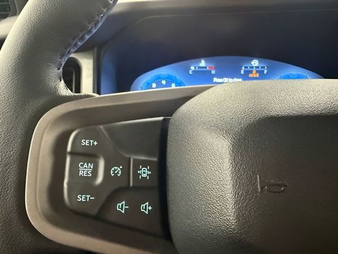 Used 2025 Ford Bronco Badlands AWD/4WD image 16