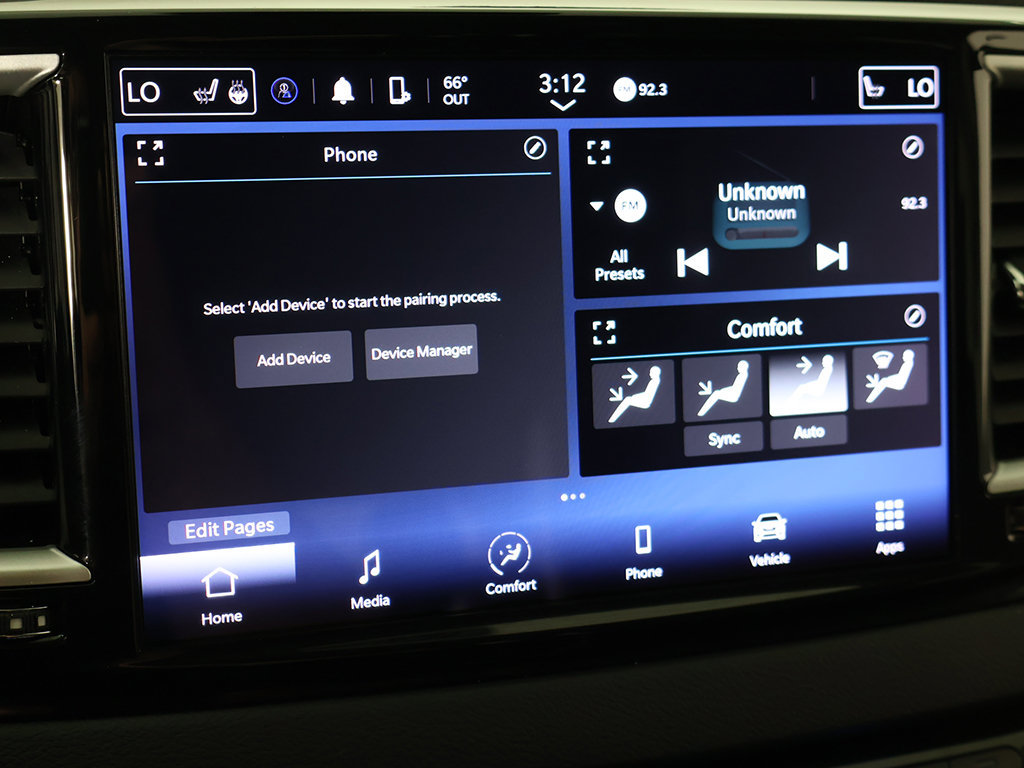 Used 2023 Chrysler Pacifica Touring-L FWD image 44