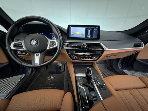 Used 2023 BMW 530i xDrive w/ M Sport Package AWD/4WD image 15