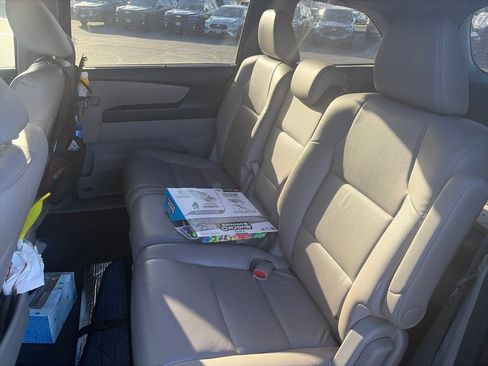 Used 2012 Honda Odyssey EX-L image 9