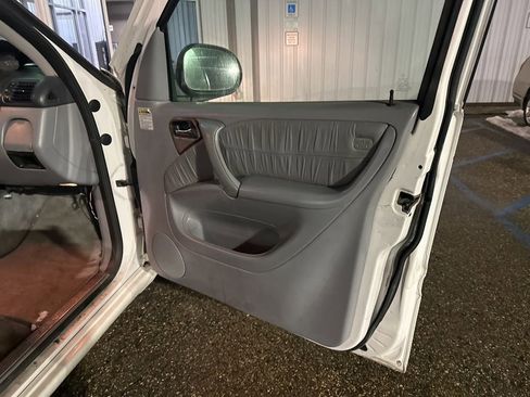 Used 2000 Mercedes-Benz ML 320 4MATIC image 36