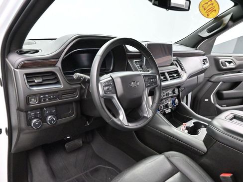 Used 2023 Chevrolet Suburban Z71 image 19