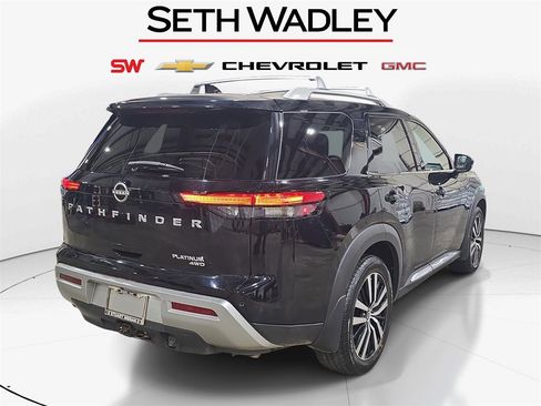 Used 2023 Nissan Pathfinder Platinum image 7