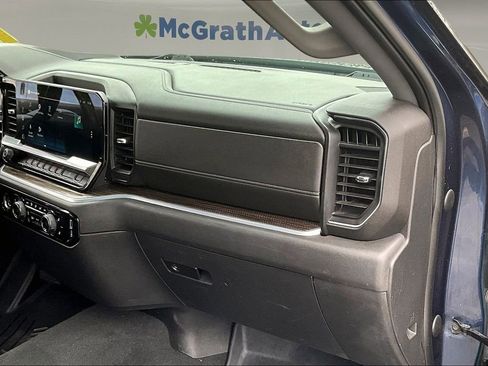 Used 2022 Chevrolet Silverado 1500 LT w/ Z71 Off-Road Package image 28