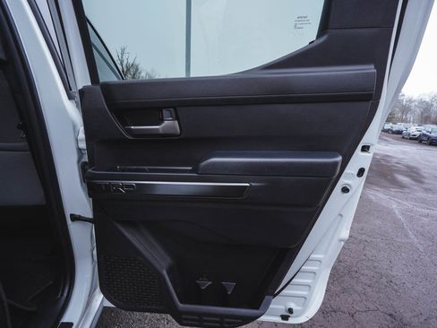 Used 2024 Toyota Tacoma TRD Off-Road image 13