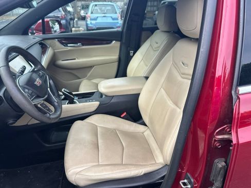 Used 2019 Cadillac XT5 Luxury AWD/4WD image 17