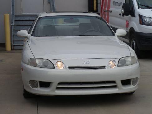 Used 2000 Lexus SC 300 Coupe image 4