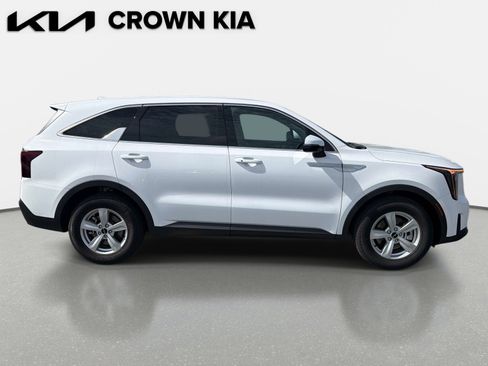 New 2026 Kia Sorento LX FWD image 4