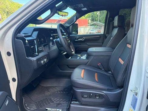 New 2026 GMC Sierra 2500 AT4 w/ AT4 Premium Plus Package AWD/4WD image 8