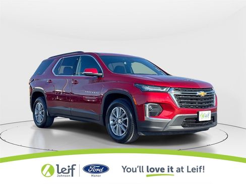 Used 2023 Chevrolet Traverse LT FWD image 1