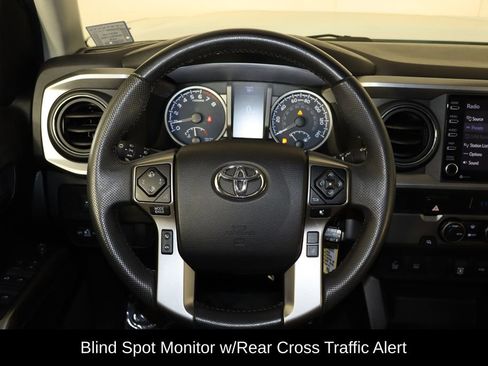 Used 2022 Toyota Tacoma SR5 w/ Technology Package RWD image 7