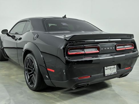 Used 2023 Dodge Challenger SRT Hellcat RWD image 8