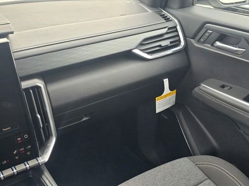 New 2026 GMC Acadia Elevation FWD image 17