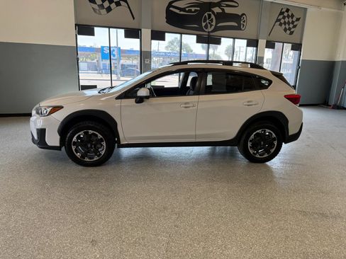 Used 2021 Subaru Crosstrek 2.0i Premium AWD/4WD image 4