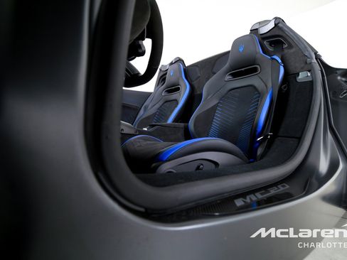 Used 2023 Maserati MC20 Spyder image 13