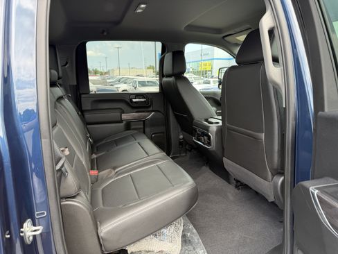 Used 2020 Chevrolet Silverado 2500 LTZ AWD/4WD image 32