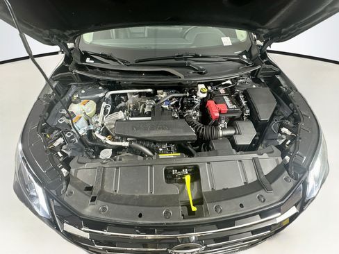 Used 2026 Nissan Rogue SL FWD image 32