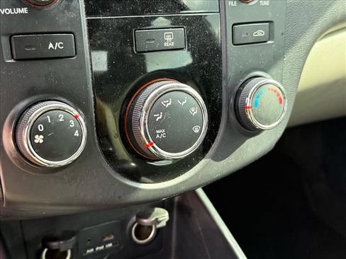 Used 2012 Kia Forte EX FWD image 12