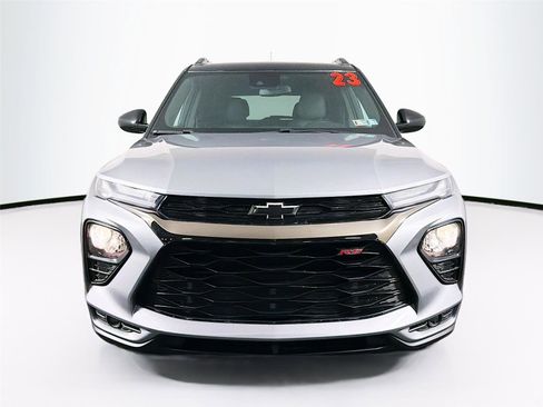 Used 2023 Chevrolet TrailBlazer RS image 2