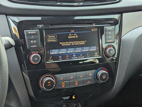 Used 2021 Nissan Rogue Sport S image 13