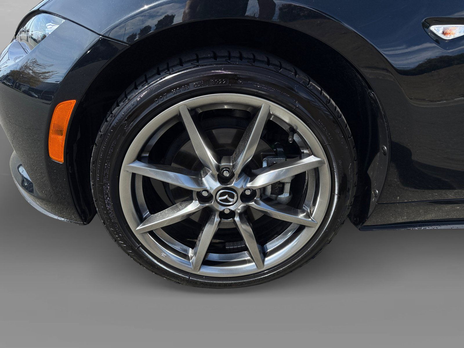 Used 2022 MAZDA MX-5 Miata RF Grand Touring RWD image 9