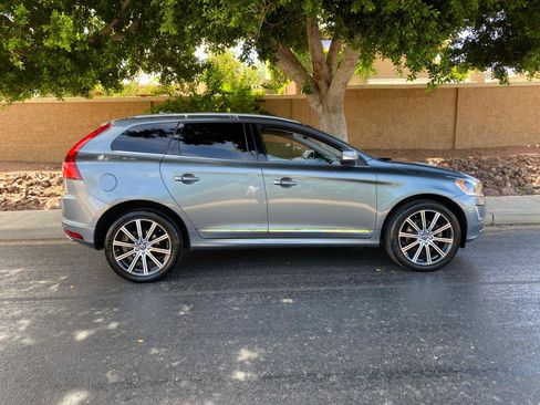 Used 2016 Volvo XC60 T6 Platinum FWD image 4