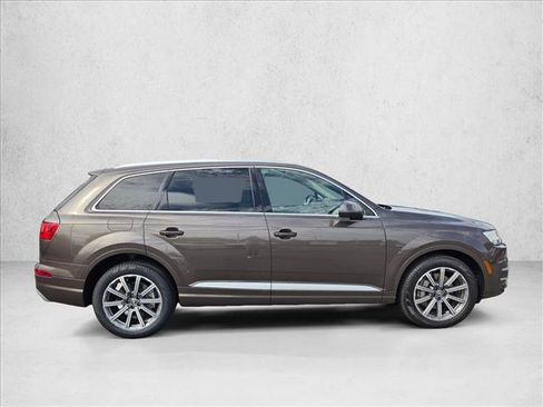 Used 2018 Audi Q7 3.0T Prestige w/ Prestige Package AWD/4WD image 4