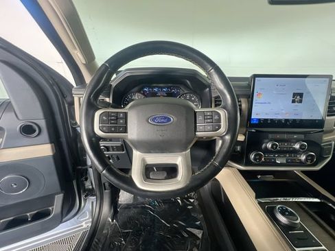 Used 2022 Ford Expedition Limited AWD/4WD image 14