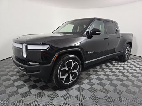 Used 2024 Rivian R1T Adventure AWD/4WD image 1