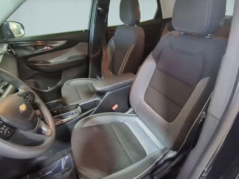 Used 2025 Chevrolet TrailBlazer LT image 17