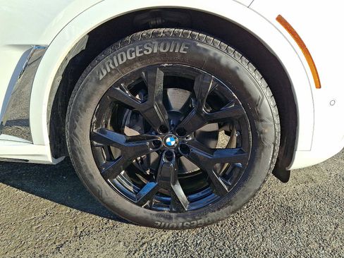 Certified 2023 BMW X7 xDrive40i w/ Executive Package image 8