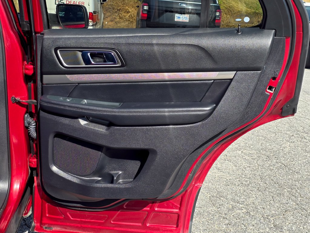 Used 2019 Ford Explorer XLT w/ Equipment Group 202A FWD image 48